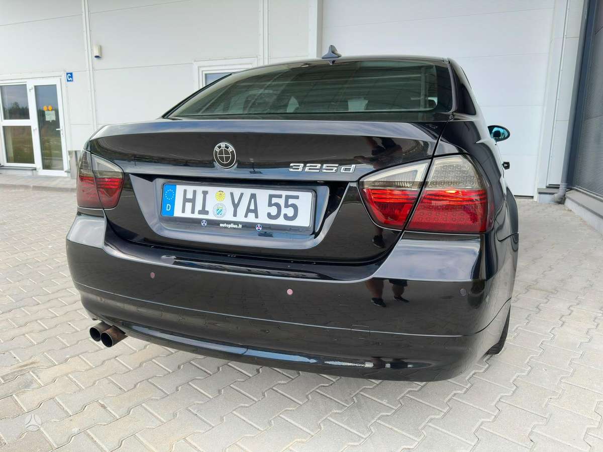 BMW 325, 3.0 l., Седан