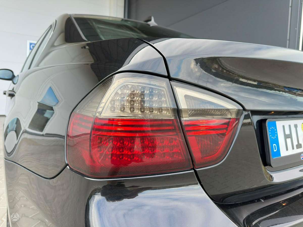 BMW 325, 3.0 l., Седан