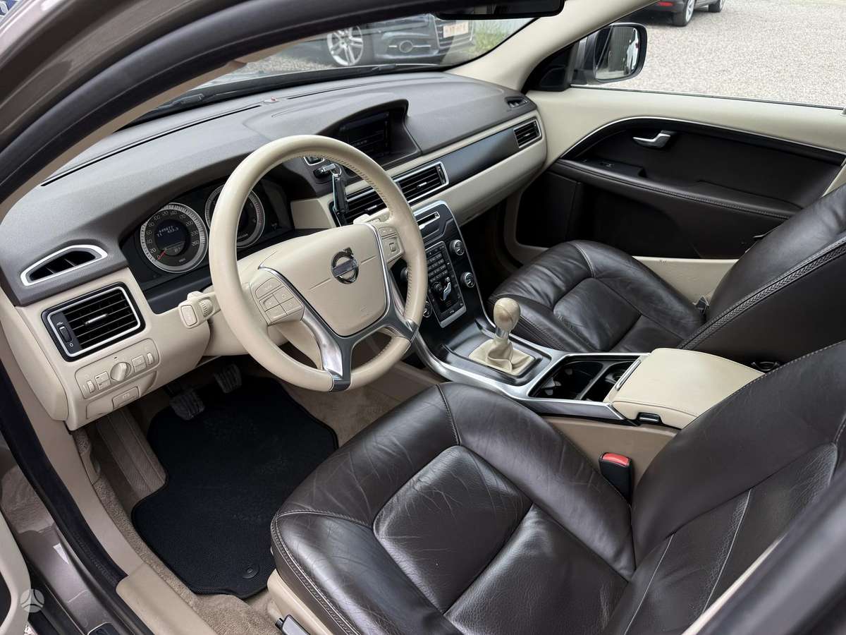 Volvo XC70, 2.4 l., Универсал