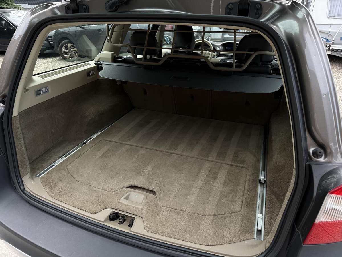 Volvo XC70, 2.4 l., Универсал