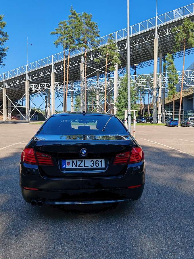 BMW 520, 2.0 l., Седан