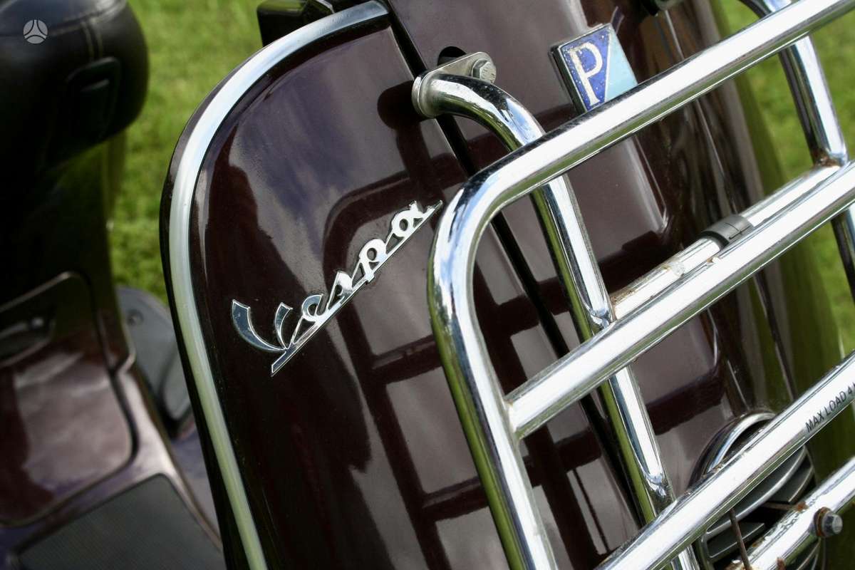 Piaggio Vespa 50cc, мотороллеры / мопеды