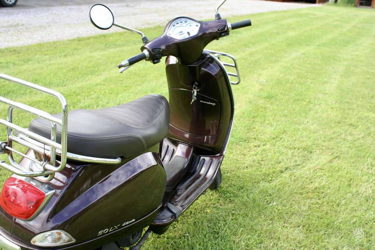 Piaggio Vespa 50cc, мотороллеры / мопеды