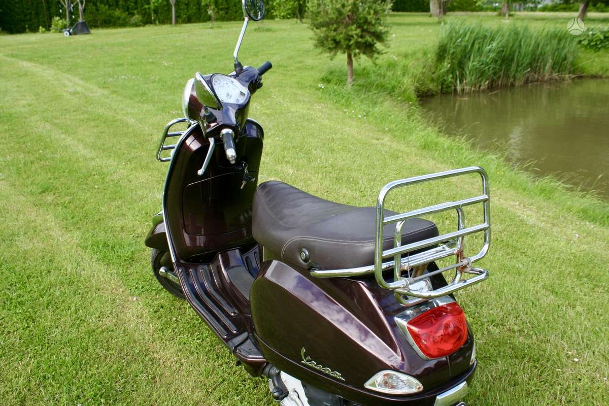 Piaggio Vespa 50cc, мотороллеры / мопеды