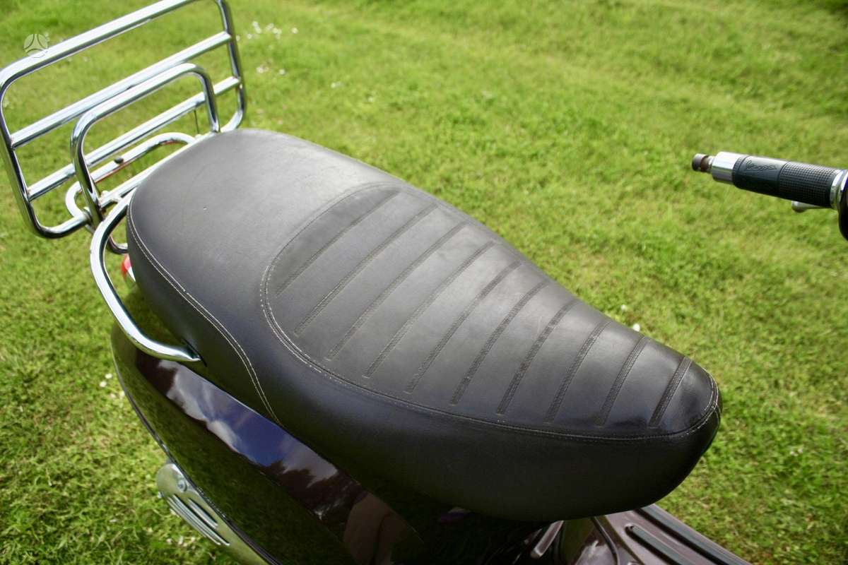 Piaggio Vespa 50cc, мотороллеры / мопеды