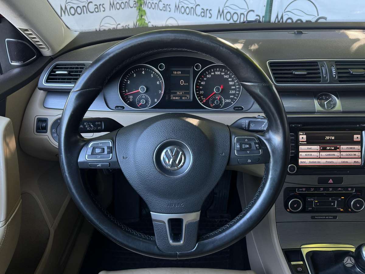 Volkswagen Passat, 1.4 l., Универсал