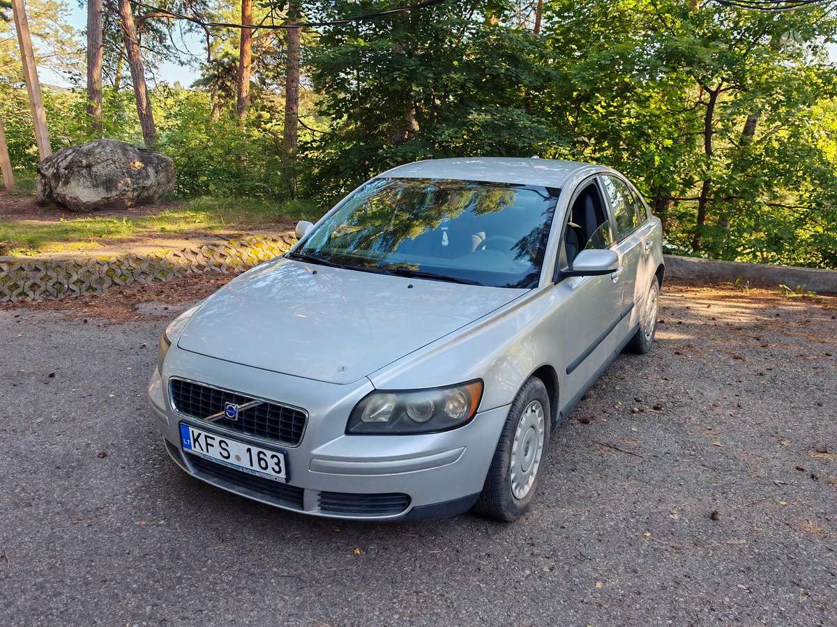 Volvo S40, 1.8 l., Седан