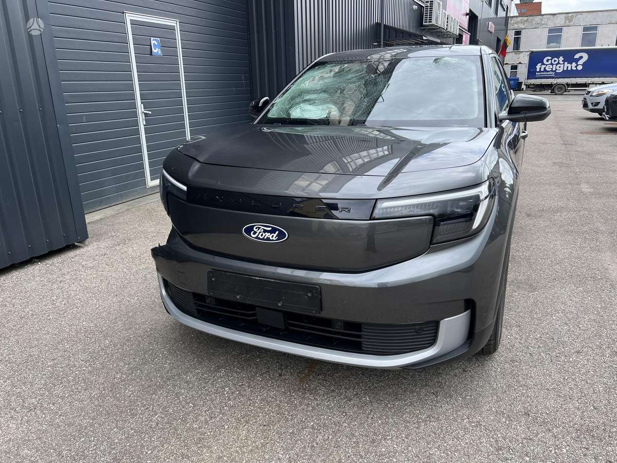 Ford Explorer, 77 kWh, off-road / crossover
