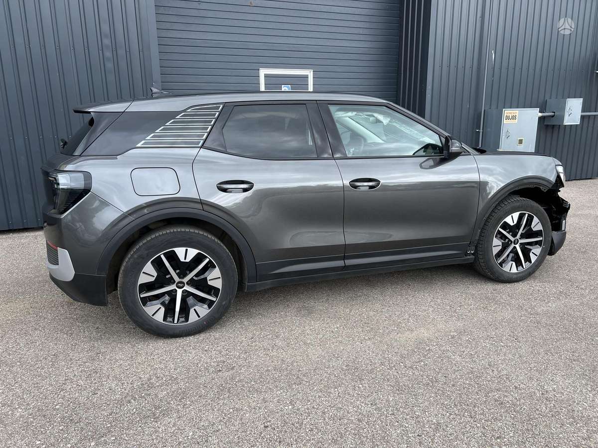 Ford Explorer, 77 kWh, off-road / crossover