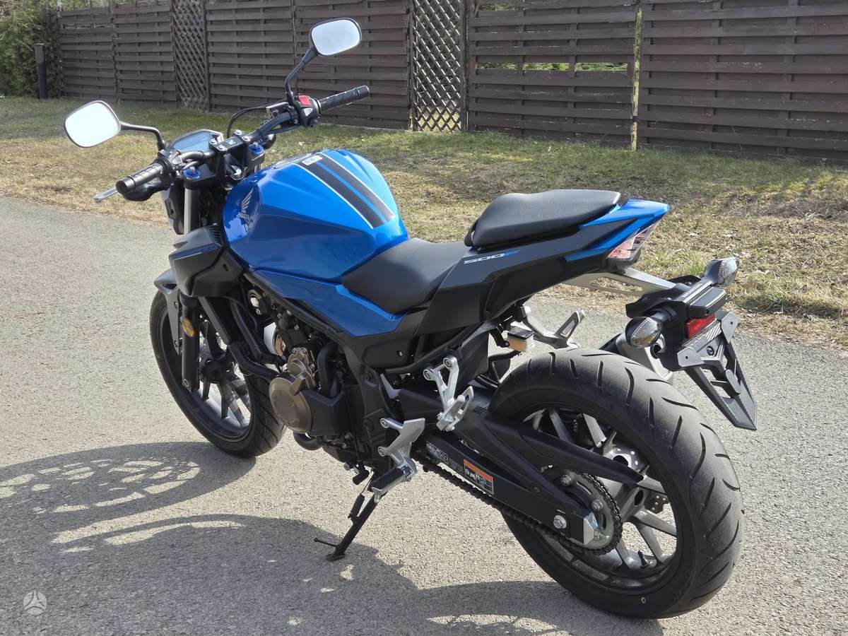 Honda CB 500cc, street / classic