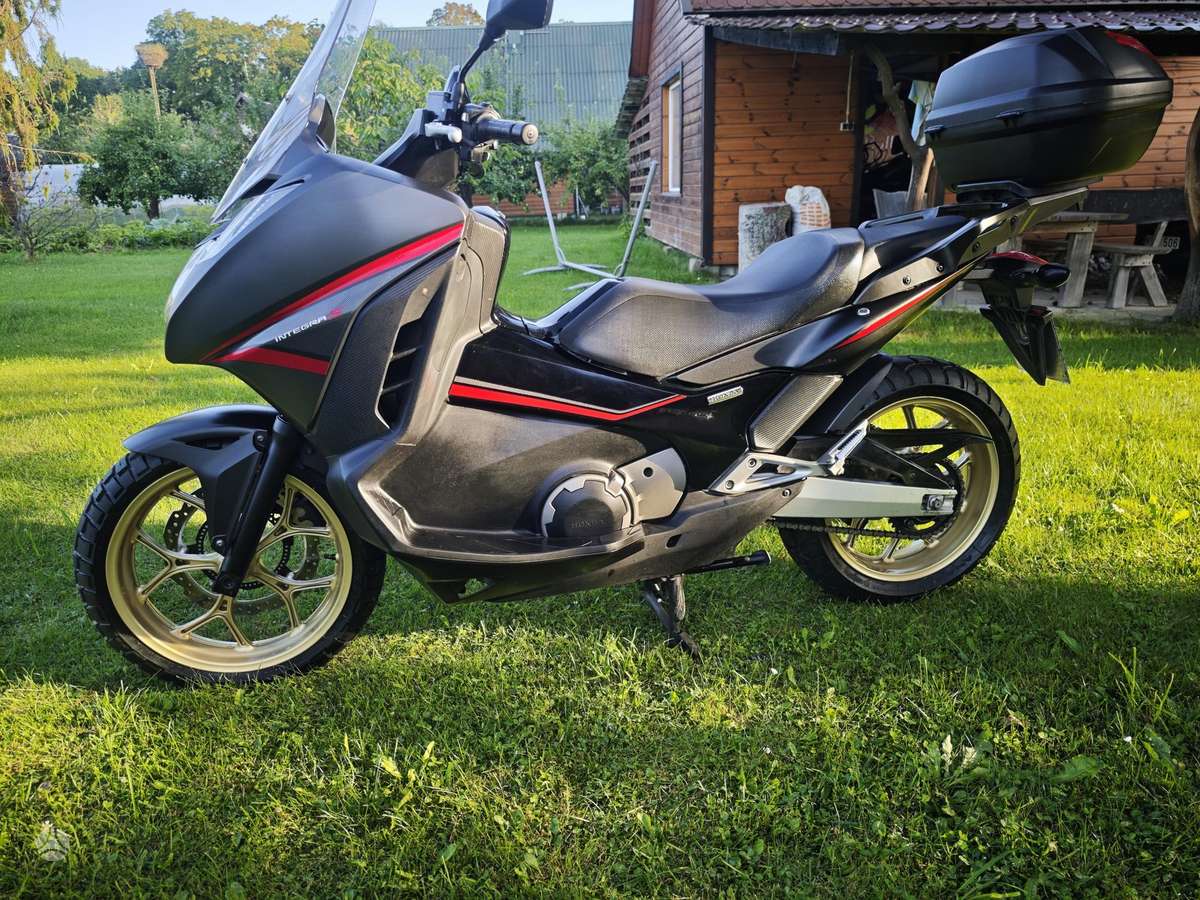 Honda NC 750cc, scooters / mopeds