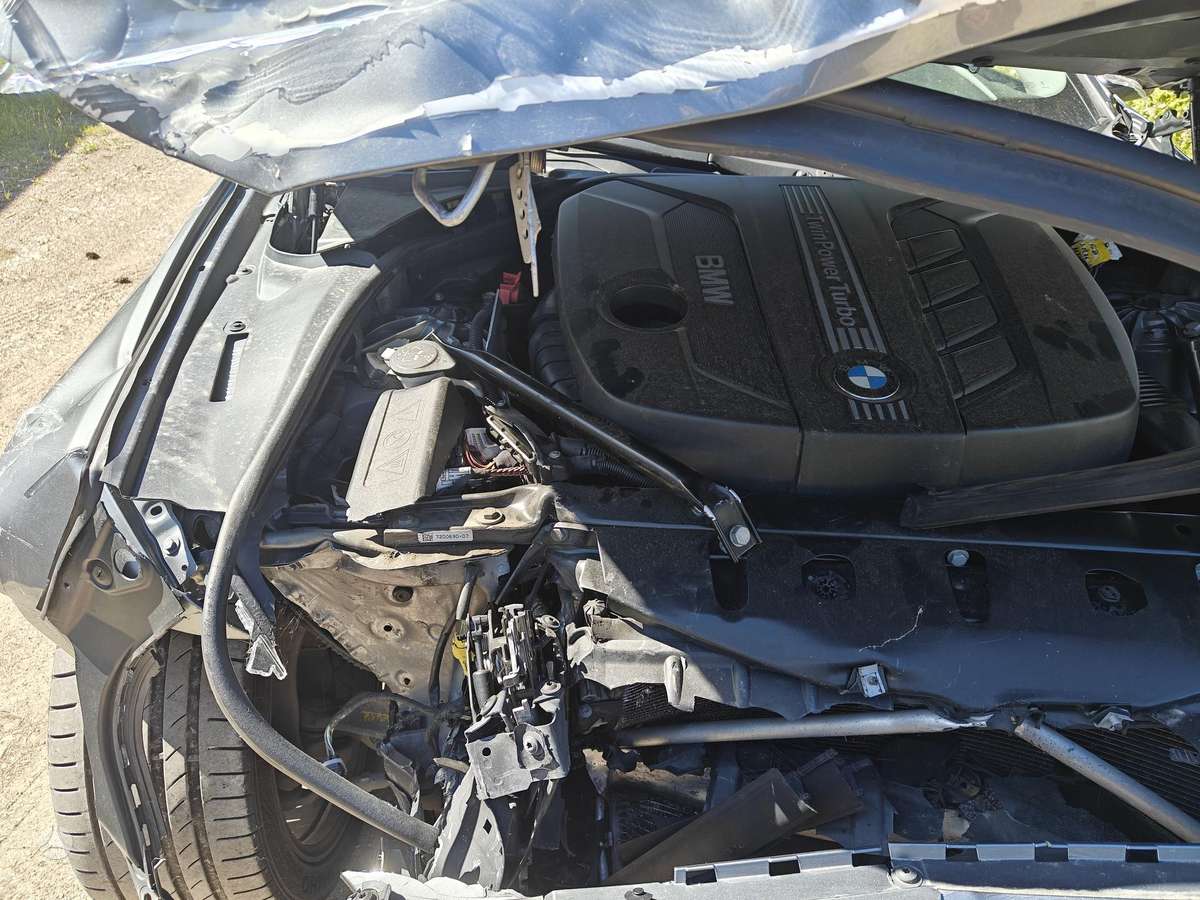 BMW 525, 2.0 l., Седан