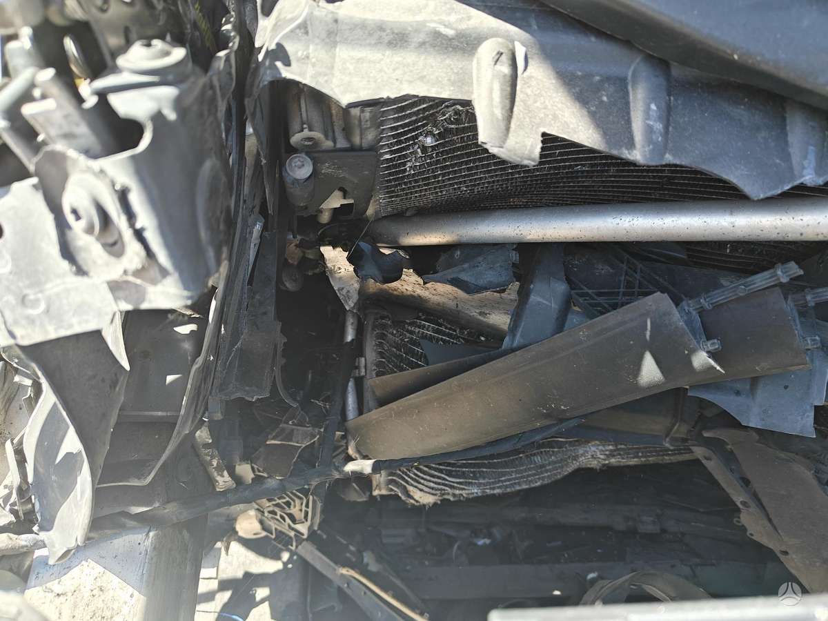 BMW 525, 2.0 l., Седан