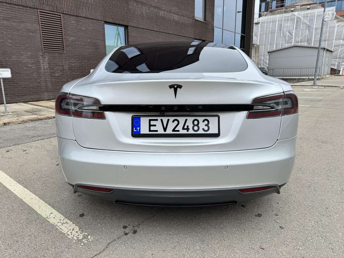 Tesla Model S, 85 кВт·ч, Хэтчбек