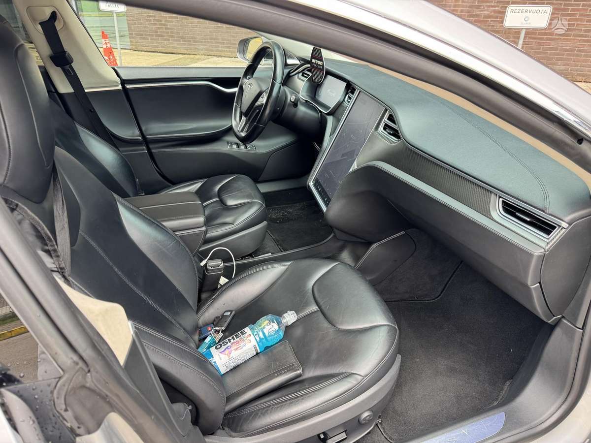 Tesla Model S, 85 кВт·ч, Хэтчбек