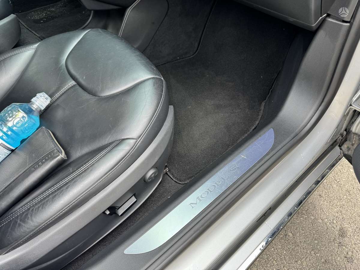 Tesla Model S, 85 кВт·ч, Хэтчбек