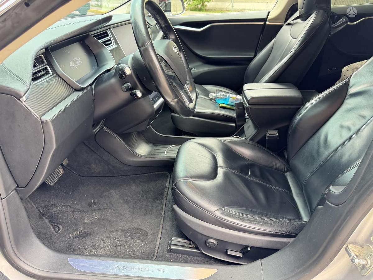 Tesla Model S, 85 кВт·ч, Хэтчбек