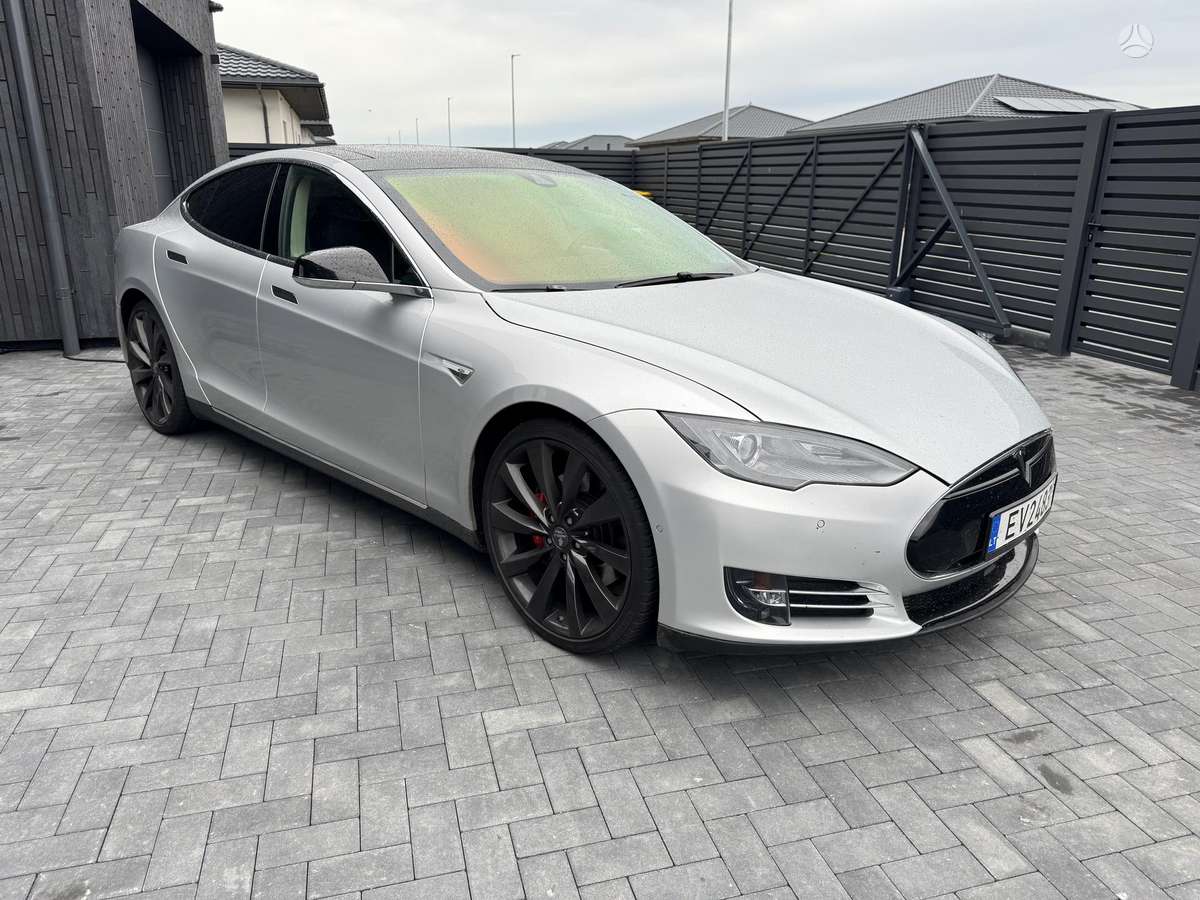 Tesla Model S, 85 кВт·ч, Хэтчбек