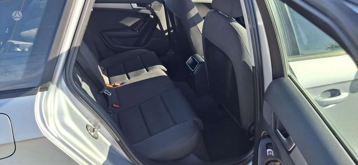 Audi A4, 2.0 l., universalas