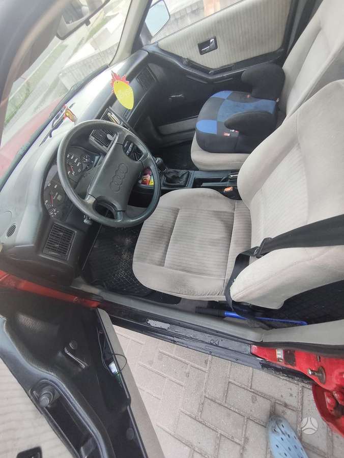 Audi 80, 1.6 l., Седан