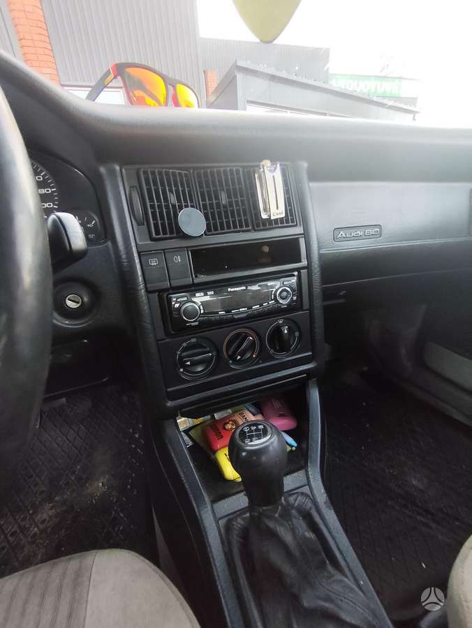 Audi 80, 1.6 l., Седан
