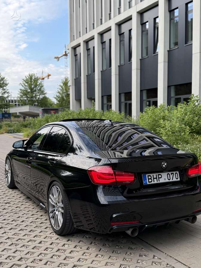 BMW 325, 2.0 l., Седан