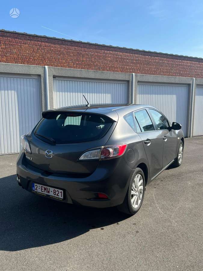 Mazda 3, 1.6 l., hatchback