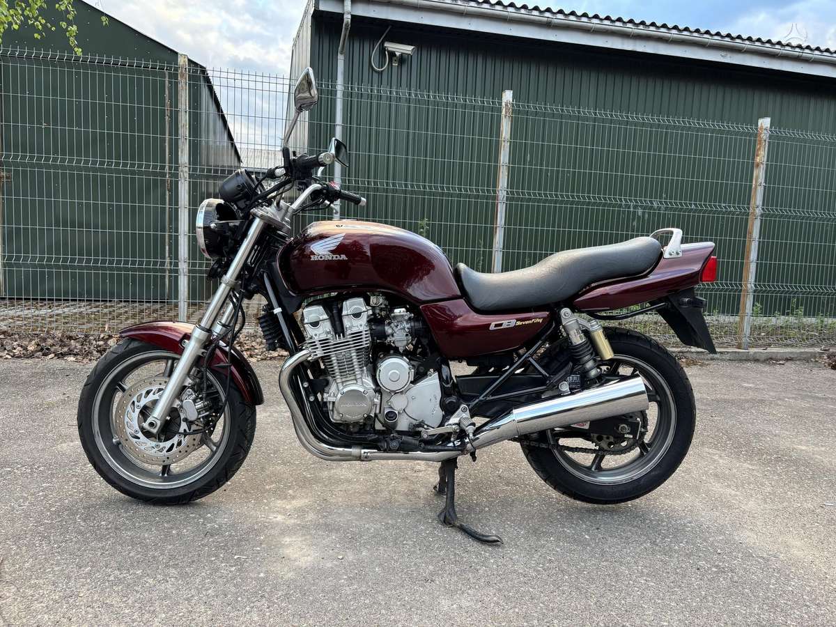 Honda CB 750cc, street / classic
