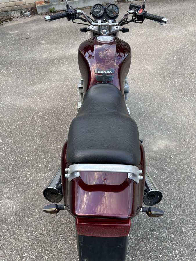 Honda CB 750cc, street / classic
