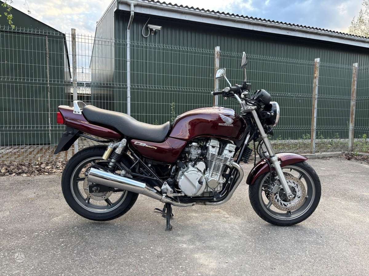 Honda CB 750cc, street / classic