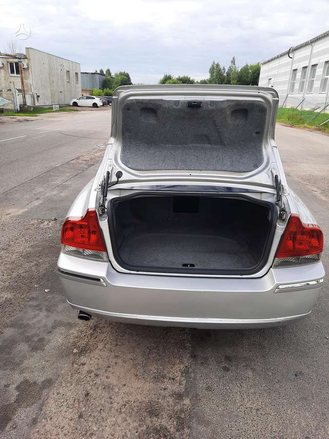 Volvo S60, 2.4 l., Седан