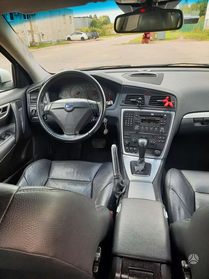 Volvo S60, 2.4 l., Седан