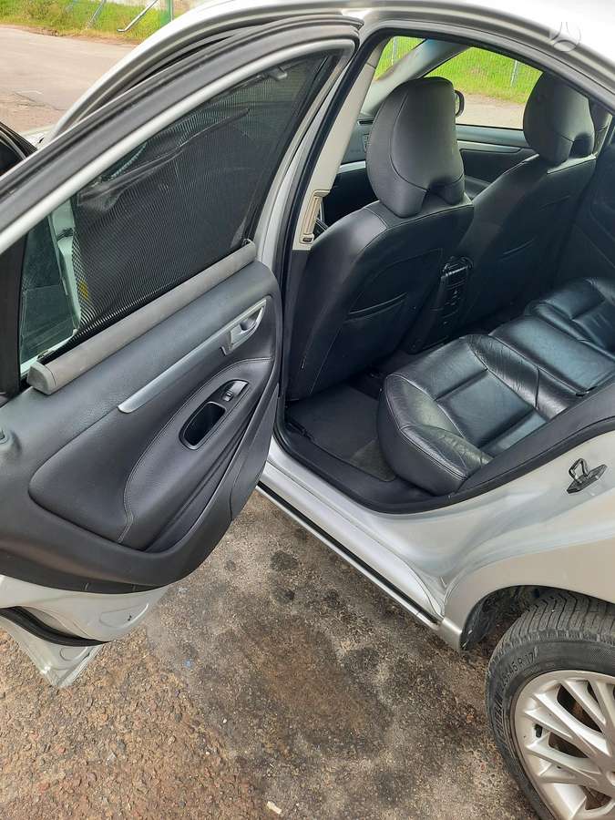 Volvo S60, 2.4 l., Седан