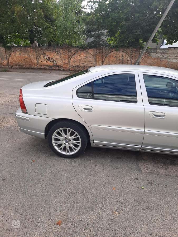 Volvo S60, 2.4 l., Седан