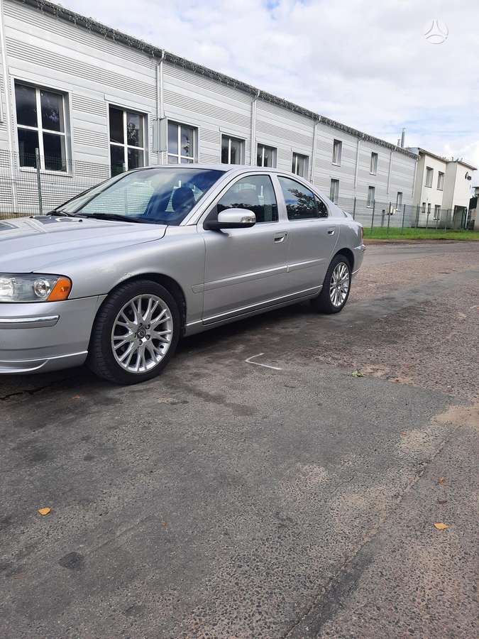 Volvo S60, 2.4 l., Седан