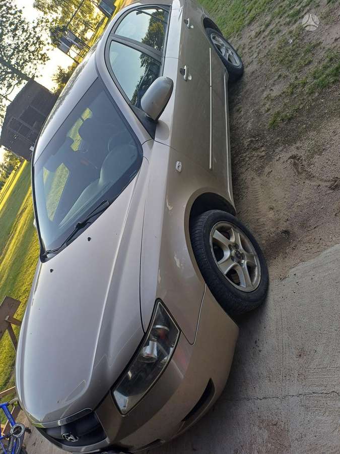Hyundai Sonata, 2.0 l., Седан