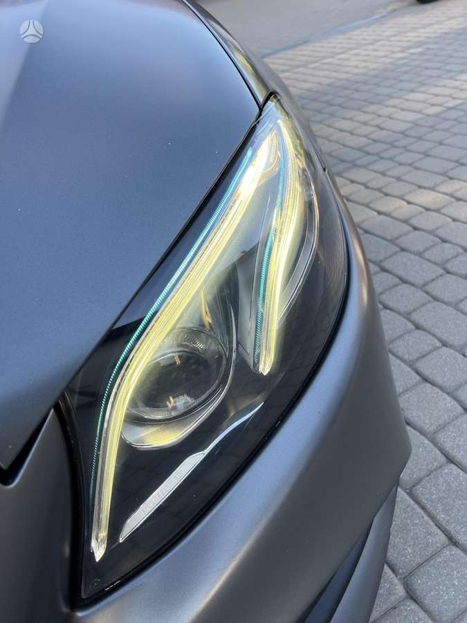 Mercedes-Benz E220, 2.0 l., wagon