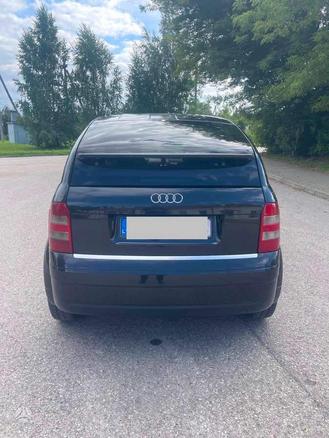 Audi A2, 1.4 l., Минивэн