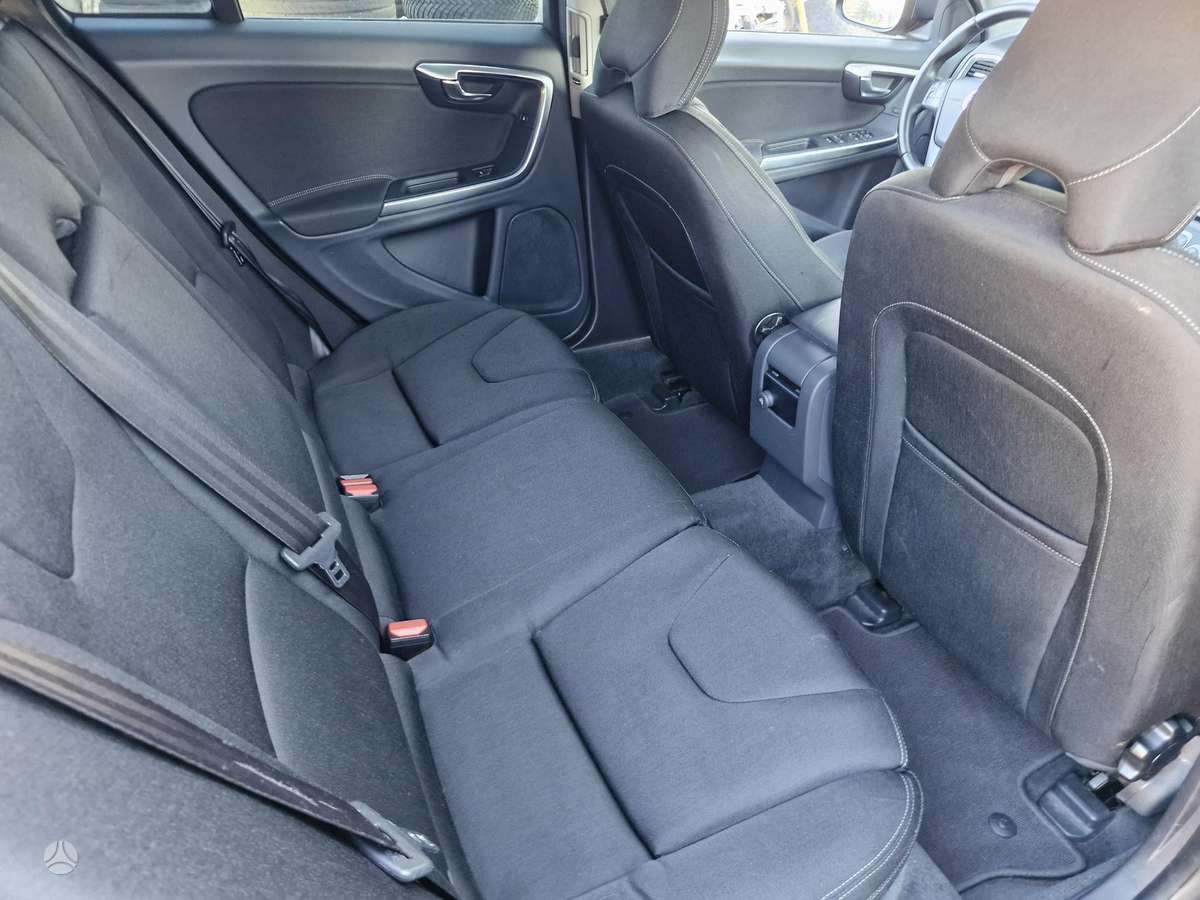 Volvo V60, 2.4 l., wagon