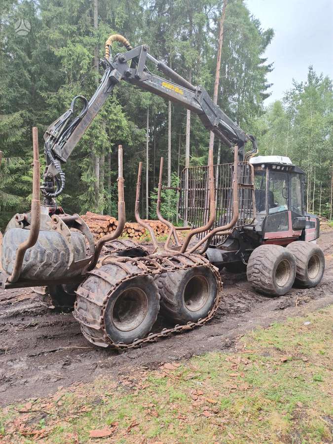 Valmet 820, forwarders