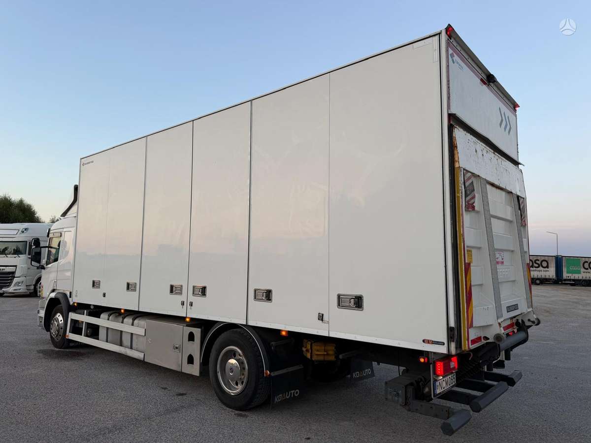 Scania P320, šaldytuvai