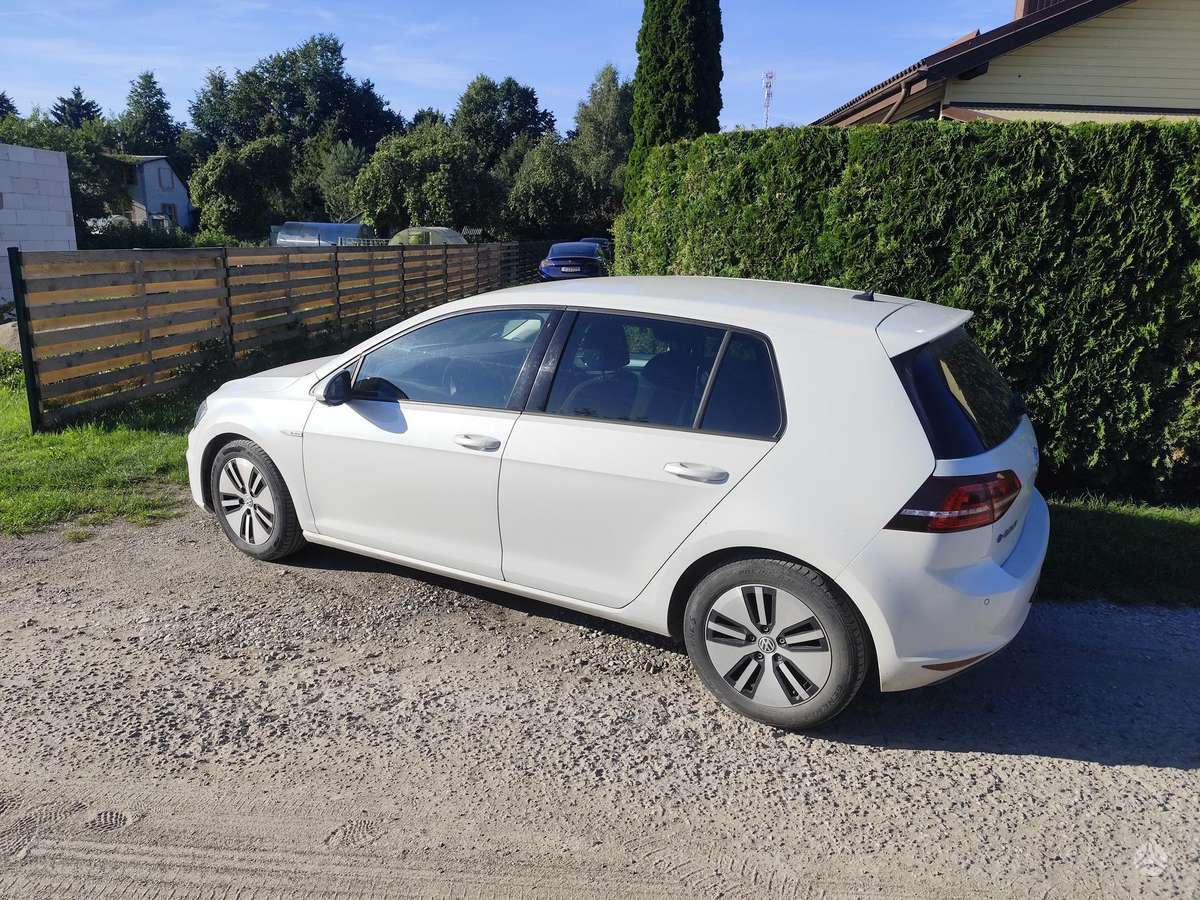 Volkswagen Golf, 24 kWh, hatchback