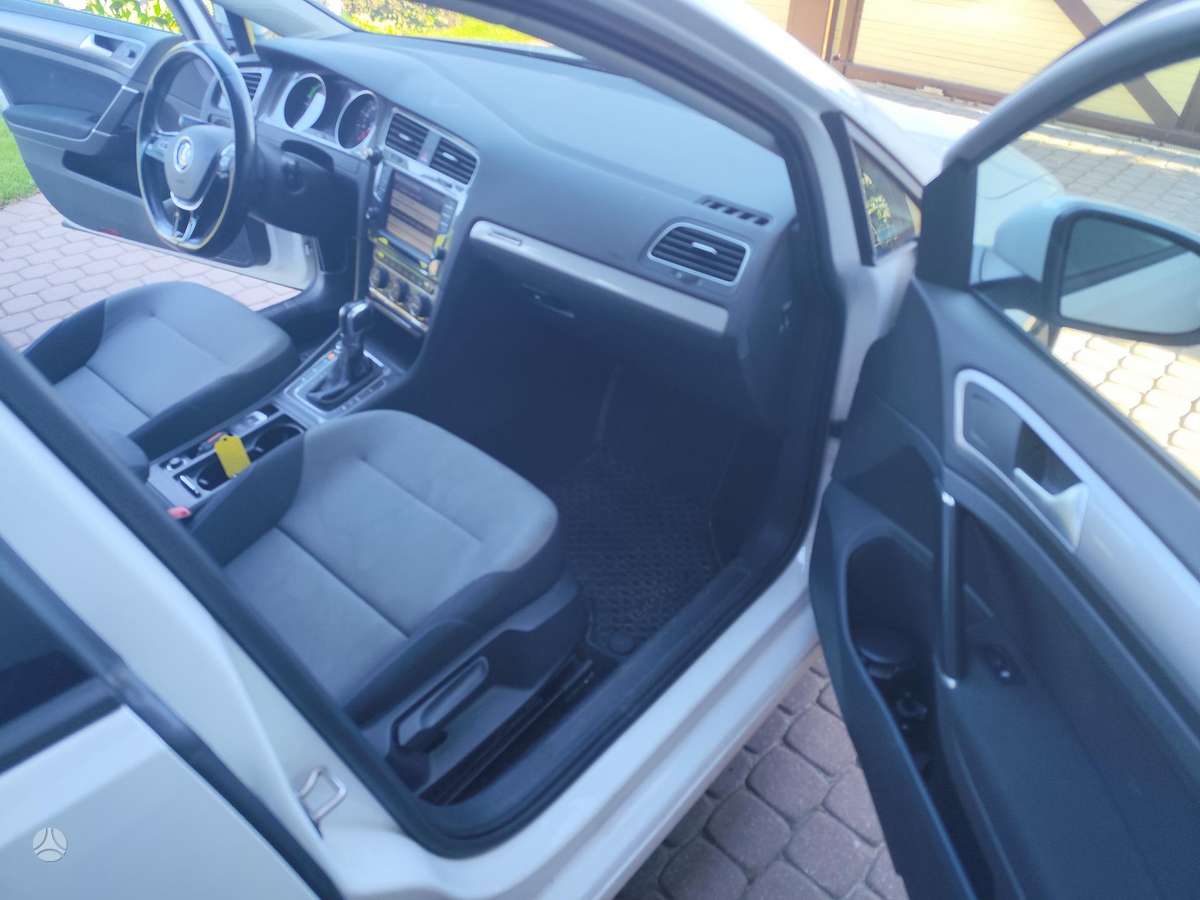 Volkswagen Golf, 24 kWh, hatchback