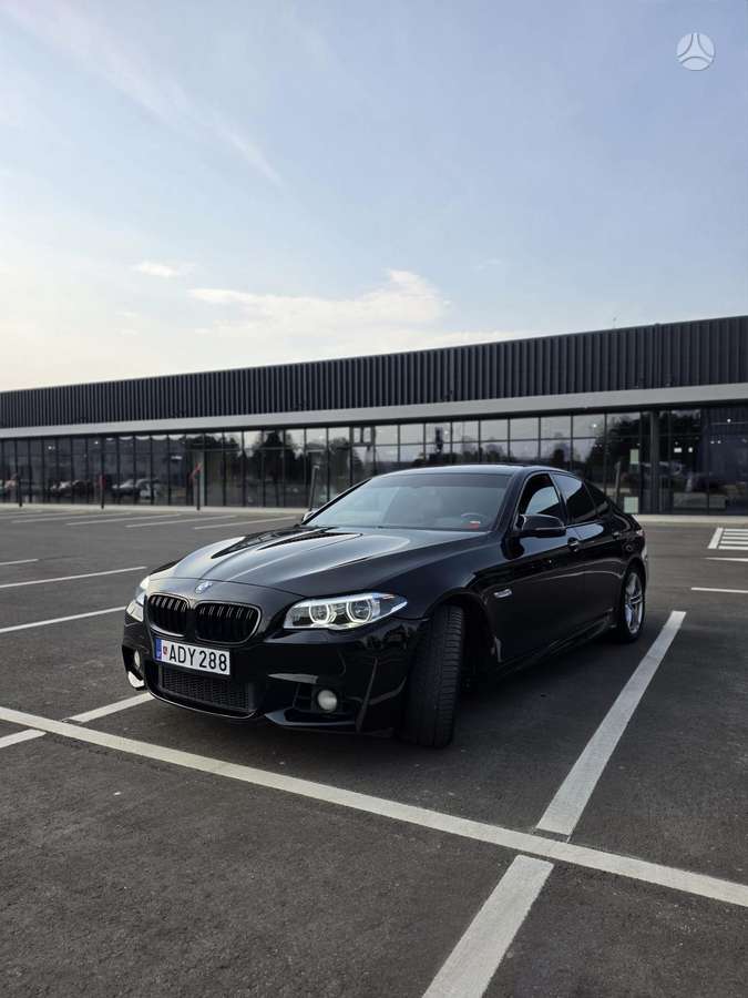 BMW 528, 2.0 l., Седан