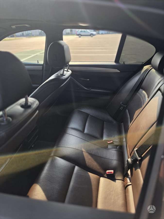 BMW 528, 2.0 l., Седан