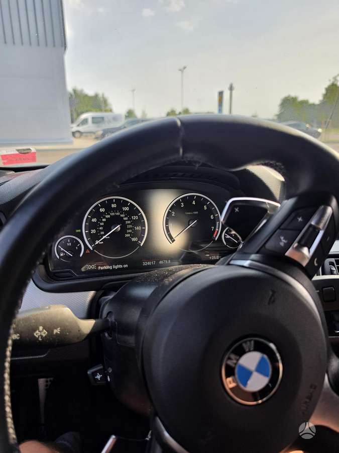 BMW 528, 2.0 l., Седан