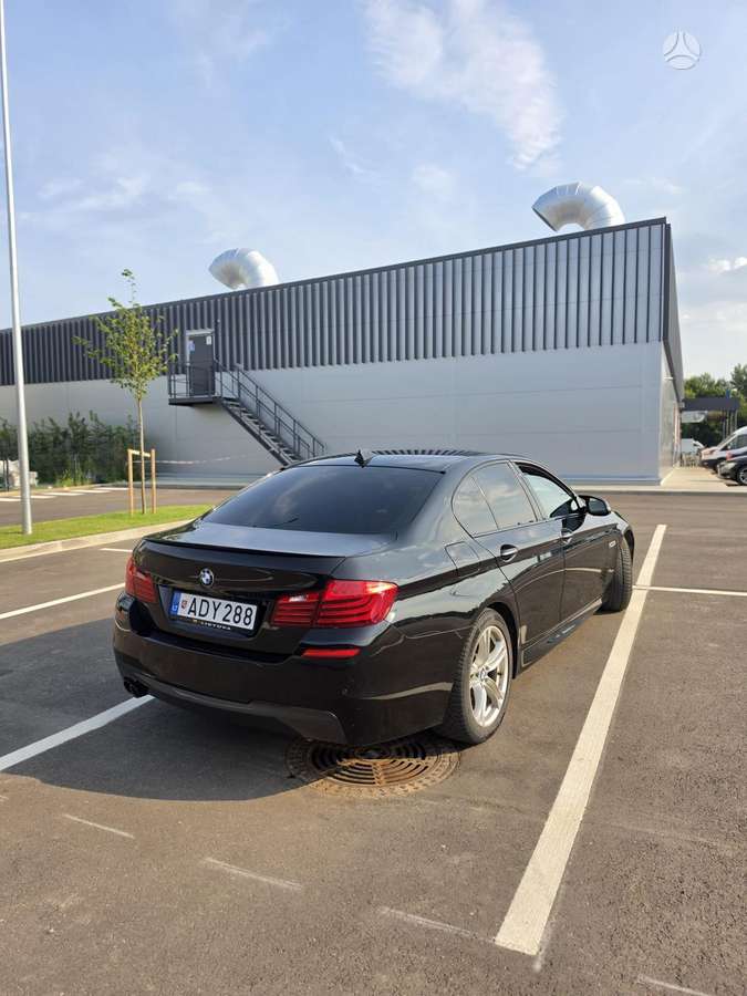BMW 528, 2.0 l., Седан