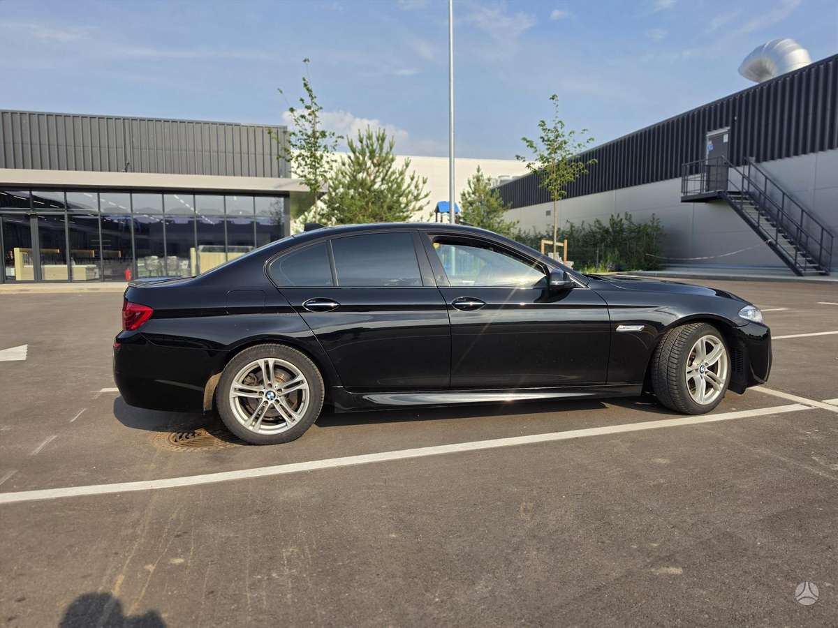 BMW 528, 2.0 l., Седан