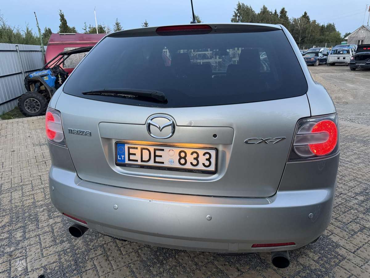 Mazda CX-7, 2.3 l., off-road / crossover