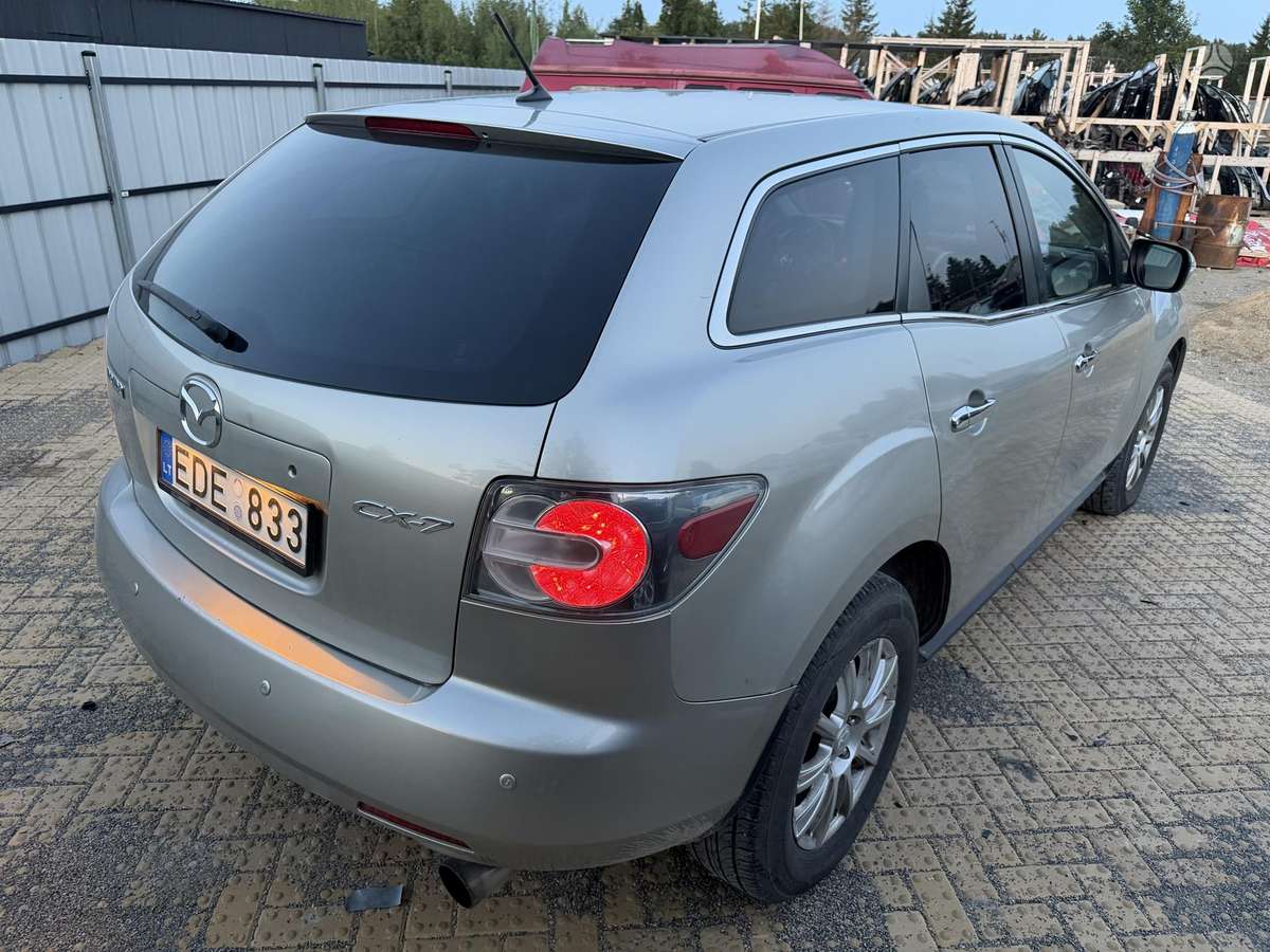 Mazda CX-7, 2.3 l., off-road / crossover